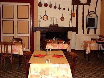 Logis Hotel Restaurant Metropole Mirande  Kültér fotó